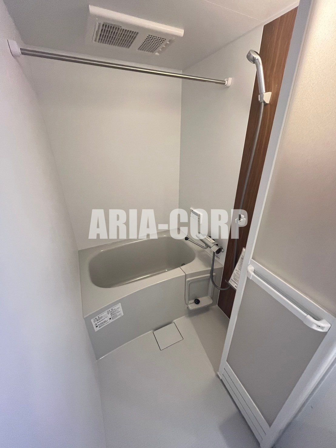 バス・シャワールーム　追炊き・浴室乾燥機付きのバスルーム♪