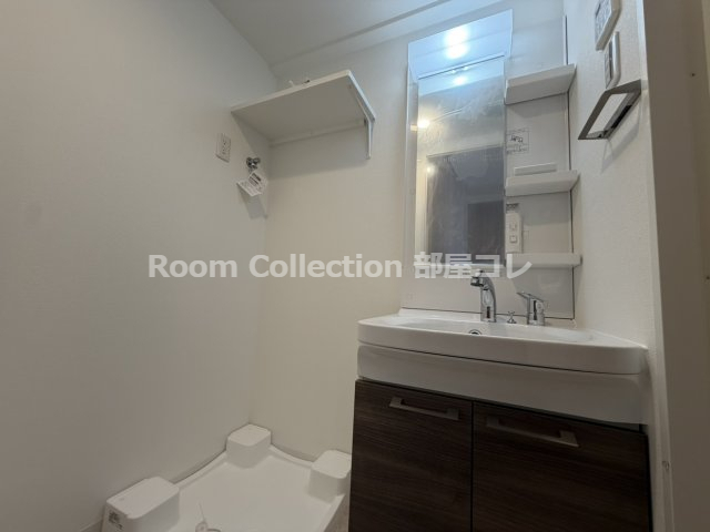 洗面設備　※同物件他部屋写真 反転、色違いの場合有 現況優先