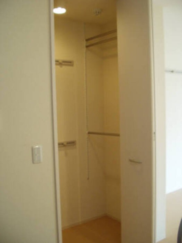 収納　図面と現状に相違がある場合には現状を優先