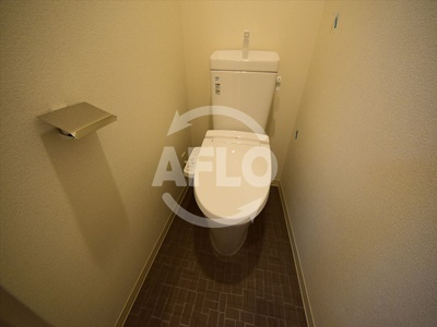 トイレ　プレサンス堺筋本町駅前シェル　トイレ