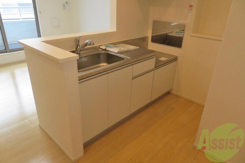 キッチン　対面キッチンも素敵ですね、キッチンとリビングの会話が弾みます