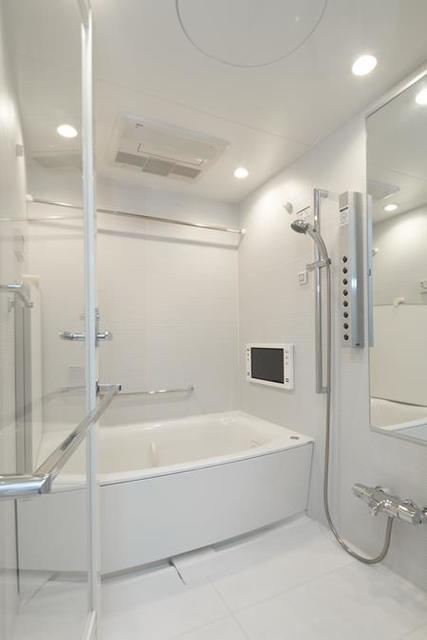 バス・シャワールーム　※写真は同タイプ住戸です。