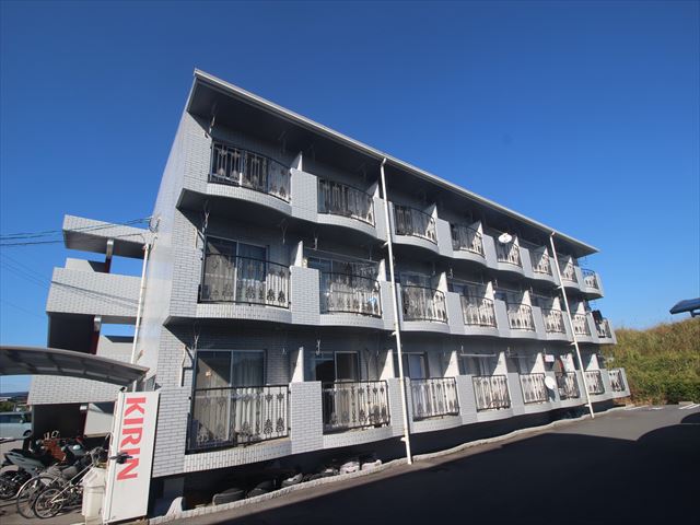 建物外観　人気の鉄筋コンクリート造です！