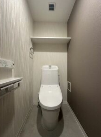 トイレ　清潔感のある空間です。