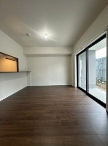 居室・リビング　広々としていいですね。