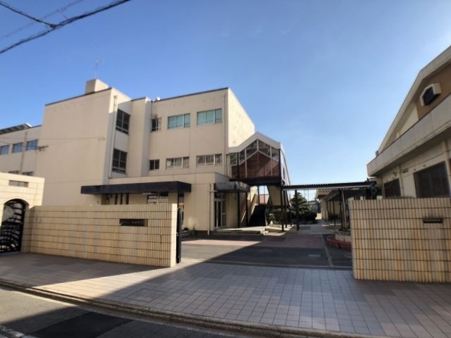 中学校　名古屋市立御田中学校（中学校）まで1366m
