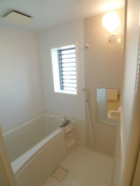 バス・シャワールーム　別号室写真