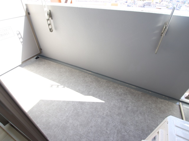 バルコニー　※別室の参考写真の為、現況優先です。