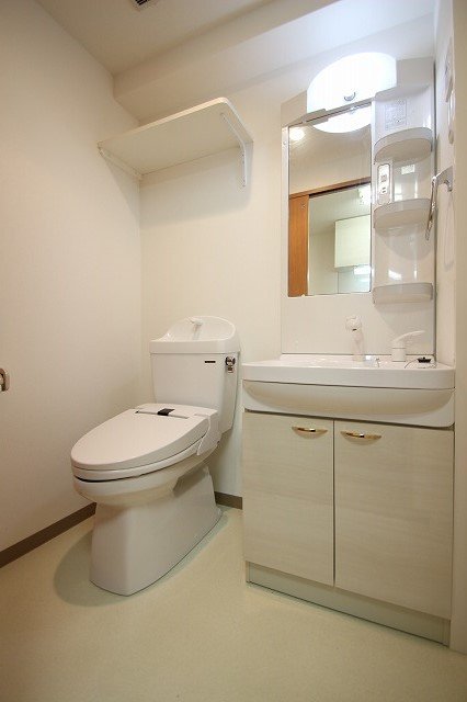 洗面設備　同物件別号室のものです。