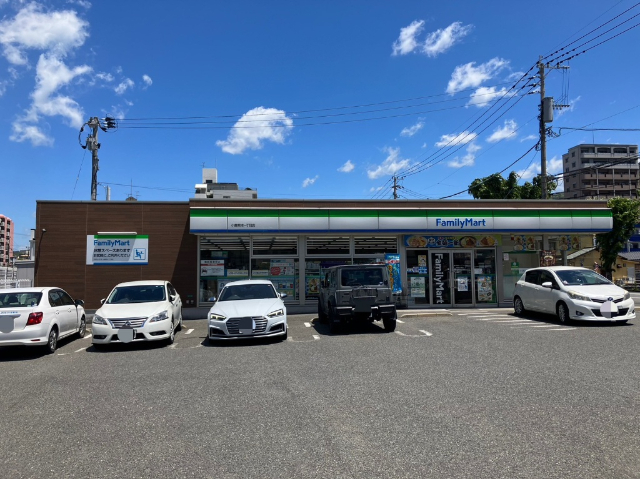 コンビニ　ファミリーマート小倉熊本一丁目店（コンビニ）まで298m