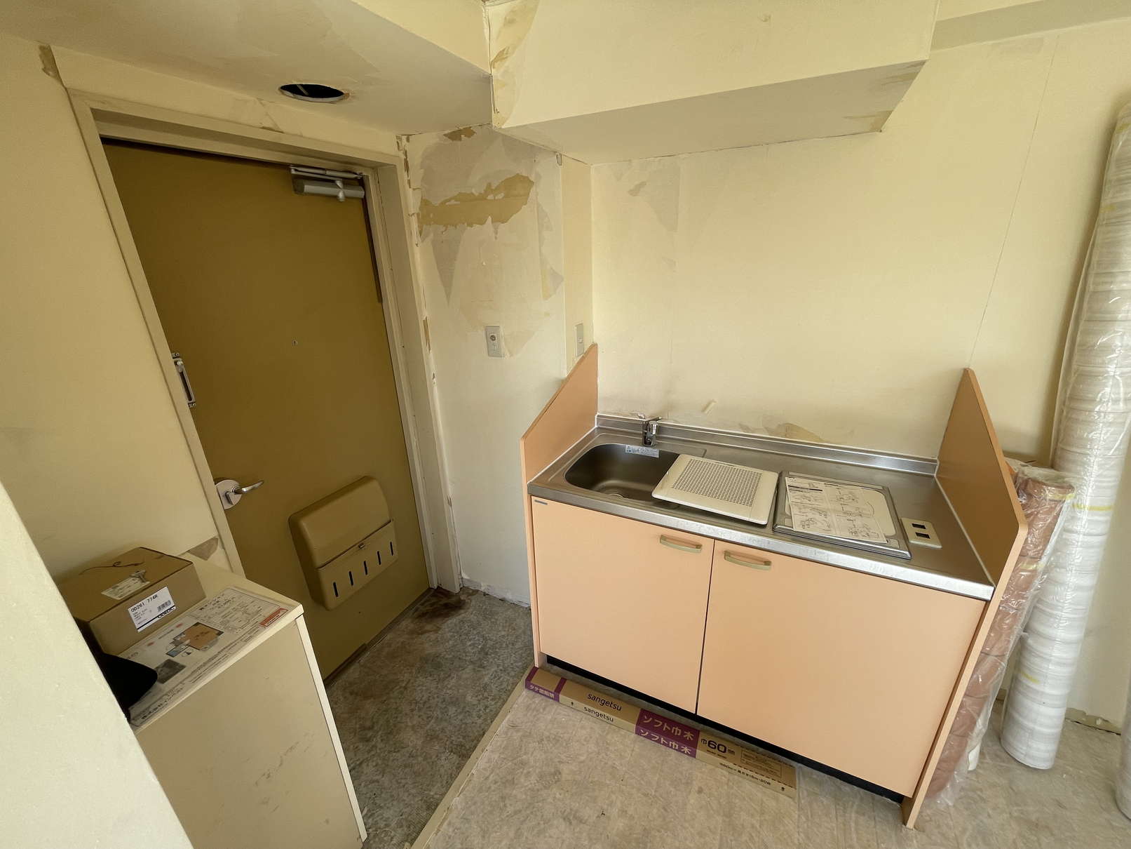 洗面設備　※同物件別号室の参考写真です。