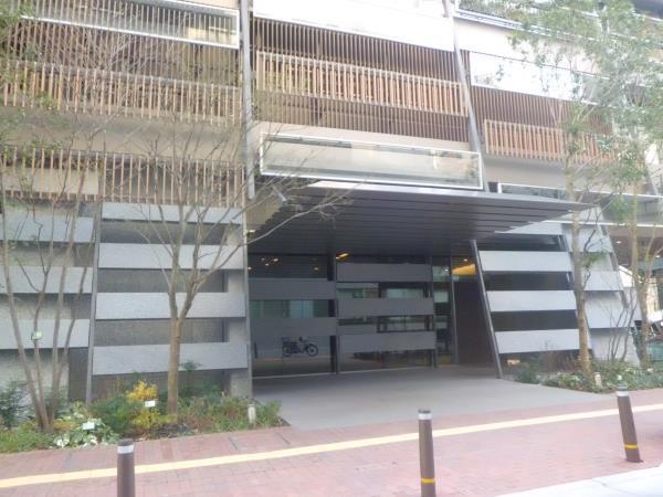 エントランス　毎日通るエントランスはこのようになっています