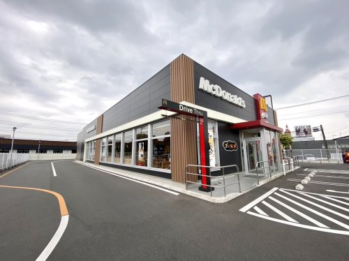 飲食店　マクドナルド 新前橋店（飲食店）まで721m