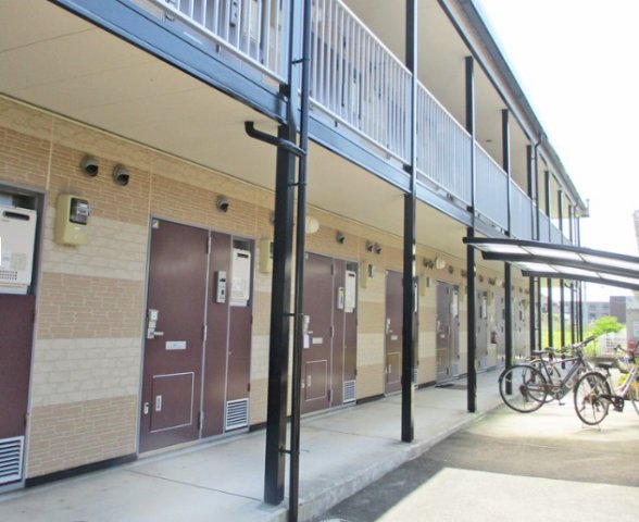 眺望　共用部分は清掃業者が清掃しております。