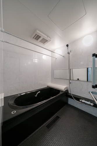 バス・シャワールーム　バスルーム