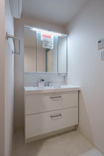 洗面設備　洗面化粧台