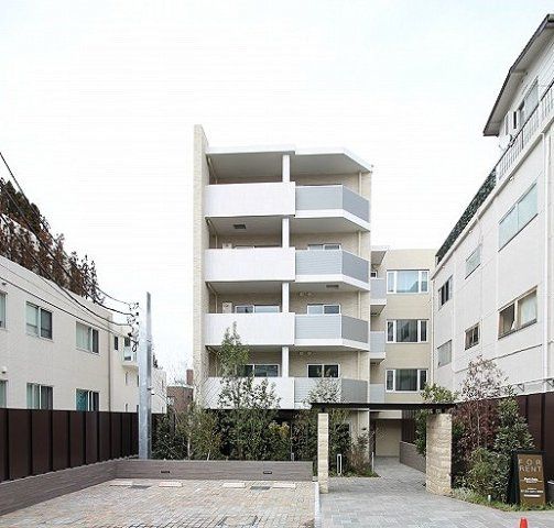 建物外観　落ち着いた雰囲気の外観です