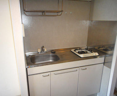 キッチン　一人暮らしに嬉しい１口コンロつき