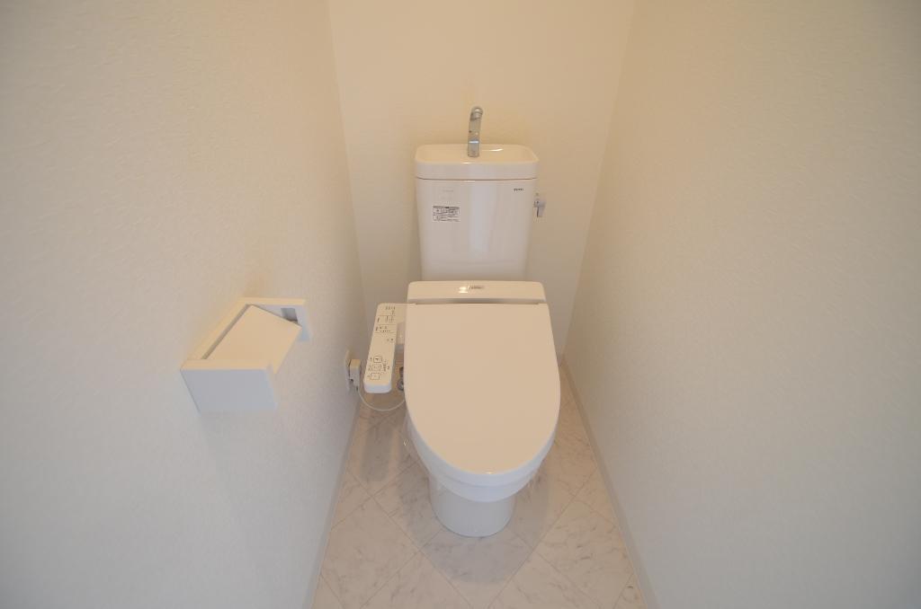 トイレ　シャワー付トイレ