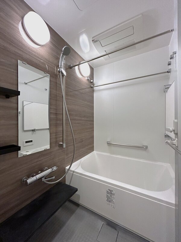 バス・シャワールーム