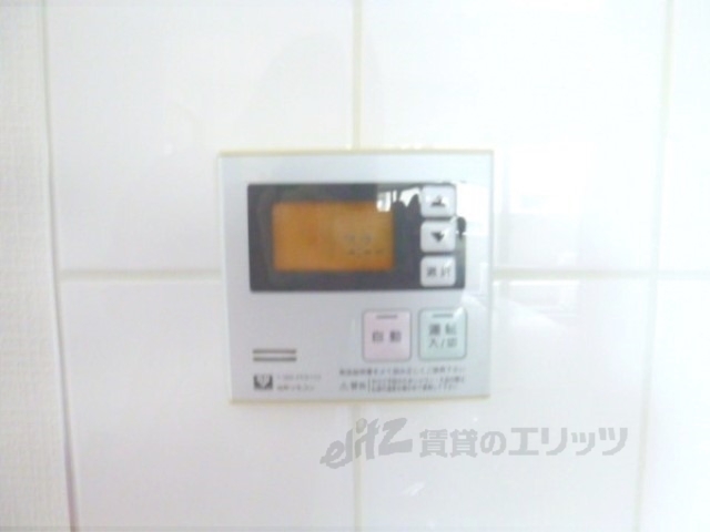 その他設備　給湯器リモコン