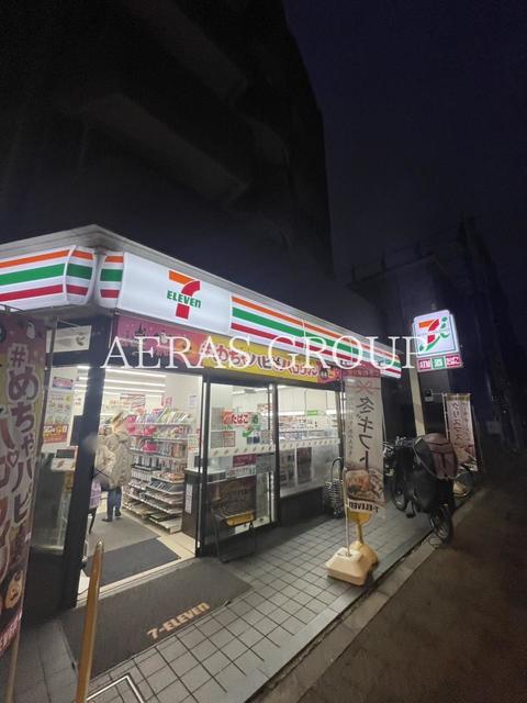 コンビニ　セブンイレブン板橋三丁目店（コンビニ）まで133m