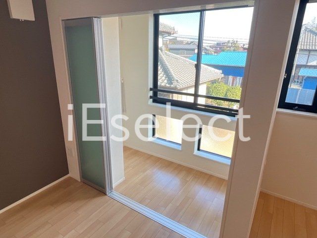 バルコニー　プライベートが守られるインナーテラスです