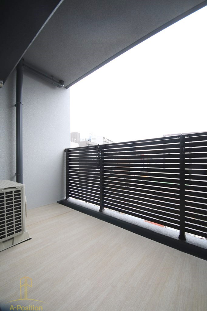 バルコニー　アプリーレ阿波座南