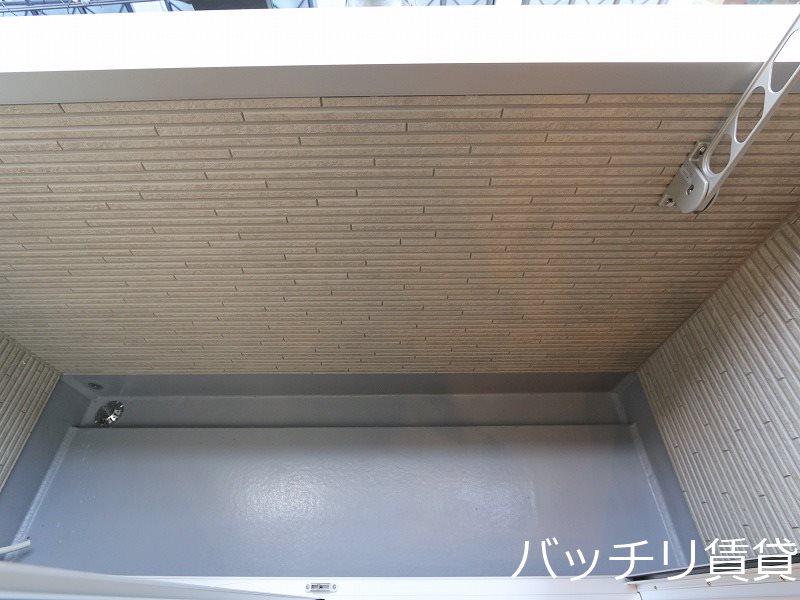 バルコニー　同型タイプの為、現状を優先致します。
