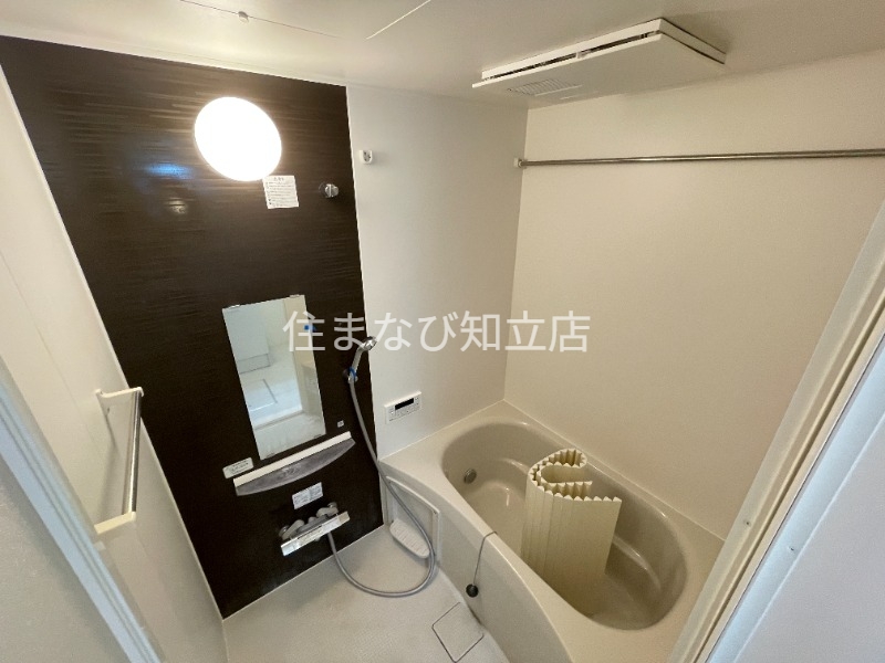 バス・シャワールーム　同型別部屋写真