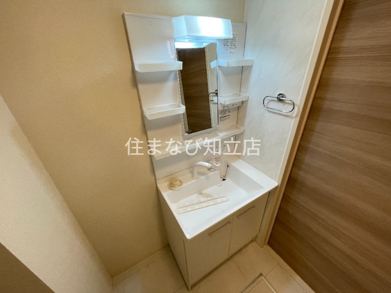 洗面設備　同型別部屋写真