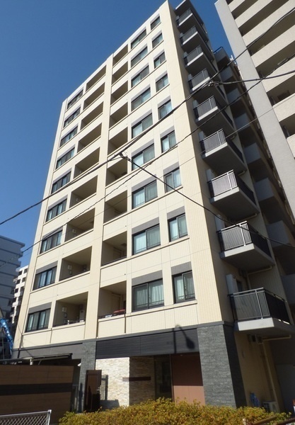 建物外観　オートロック付きです