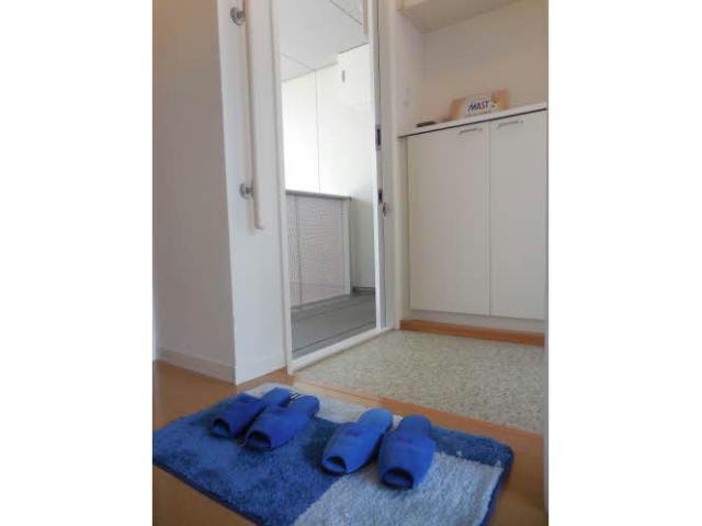 玄関　シューズボックスは中の棚板が自由に取り外しができます