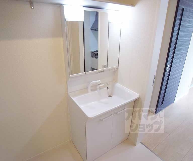 洗面設備　シャンプードレッサー。