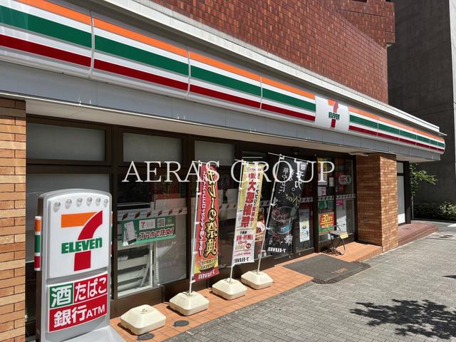 コンビニ　セブン-イレブン 南池袋３丁目店（コンビニ）まで118m
