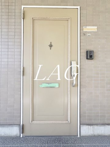 玄関　玄関です。