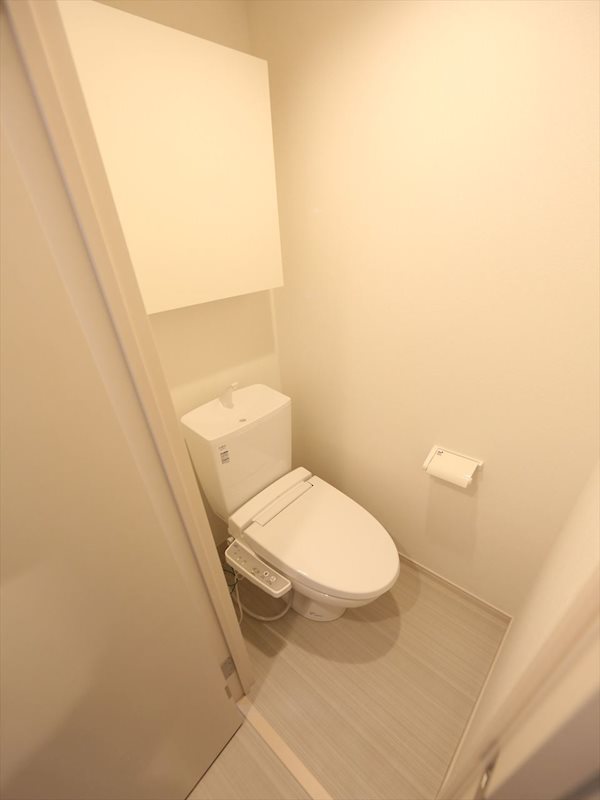 トイレ　温水洗浄暖房便座付トイレ