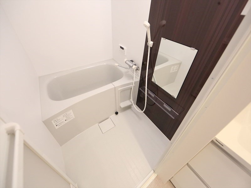 バス・シャワールーム　浴室暖房乾燥機付　追い焚き機能付お風呂　同仕様写真