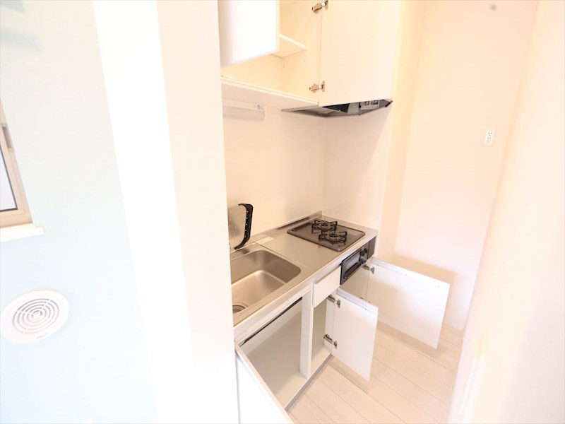 キッチン　システムキッチン（ガス2口コンロ・グリル付）　同仕様写真