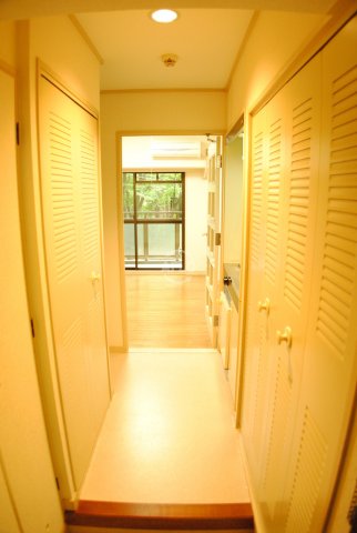 玄関　ハイツオークラ靭公園　玄関スペース