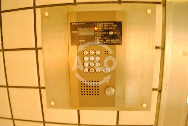 セキュリティ　ハイツオークラ靭公園　オートロック