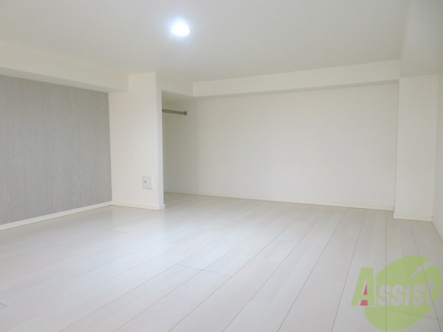 その他部屋・スペース　５．９帖のロフトは寝るスペースとしていかがでしょうか。