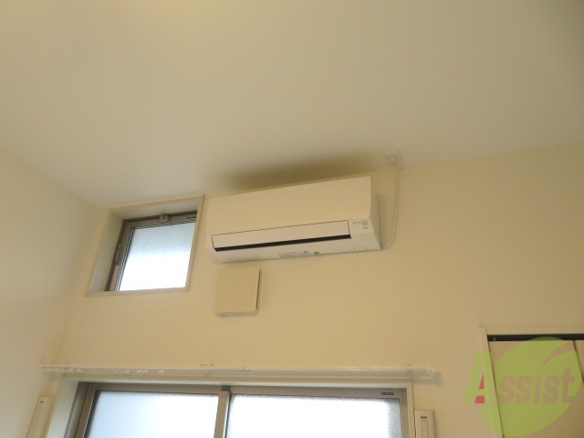 その他設備　もちろんエアコンも付いております。夏も冬も安心ですね。