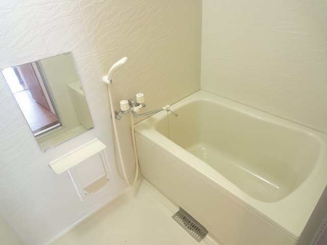 バス・シャワールーム　日々の疲れを癒すお風呂付です