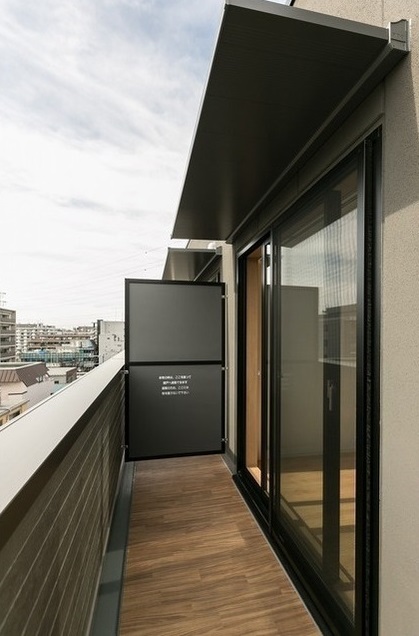 バルコニー　バルコニー