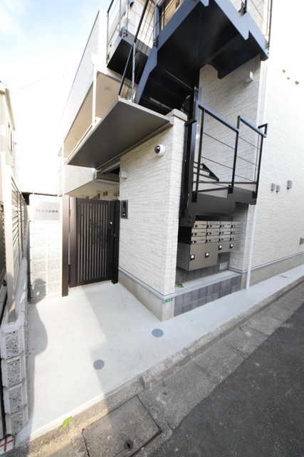 エントランス　★お問い合わせはタウンハウジングまで★