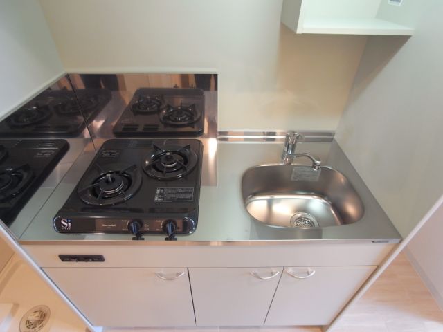 キッチン　人気の２口ガスコンロ付いてます