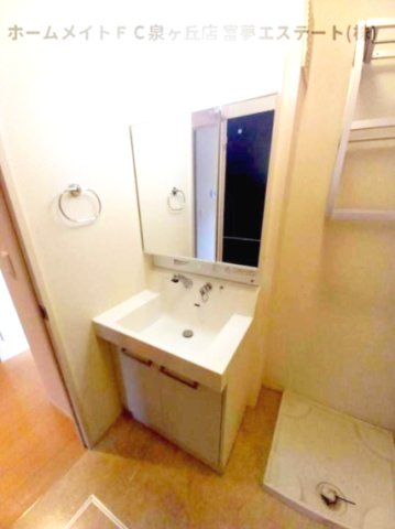 洗面設備　※同物件・反転タイプの写真