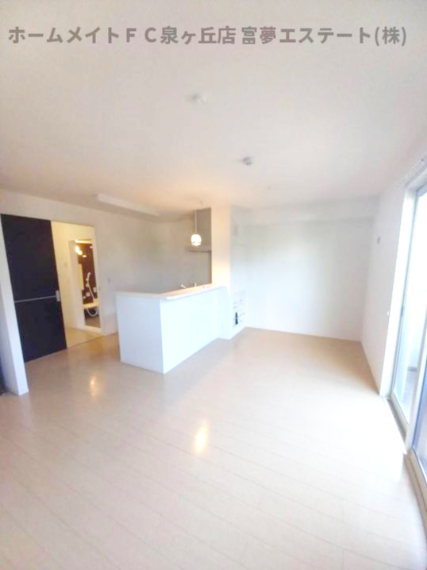 居室・リビング　※同物件・反転タイプの写真