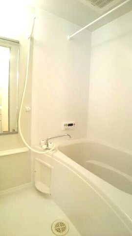バス・シャワールーム　きれいなお風呂です